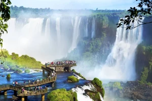 Como Explorar o Lado Argentino e Brasileiro das Cataratas do Iguaçu em Um Só Roteiro